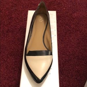 Black/Nude Leather Flats